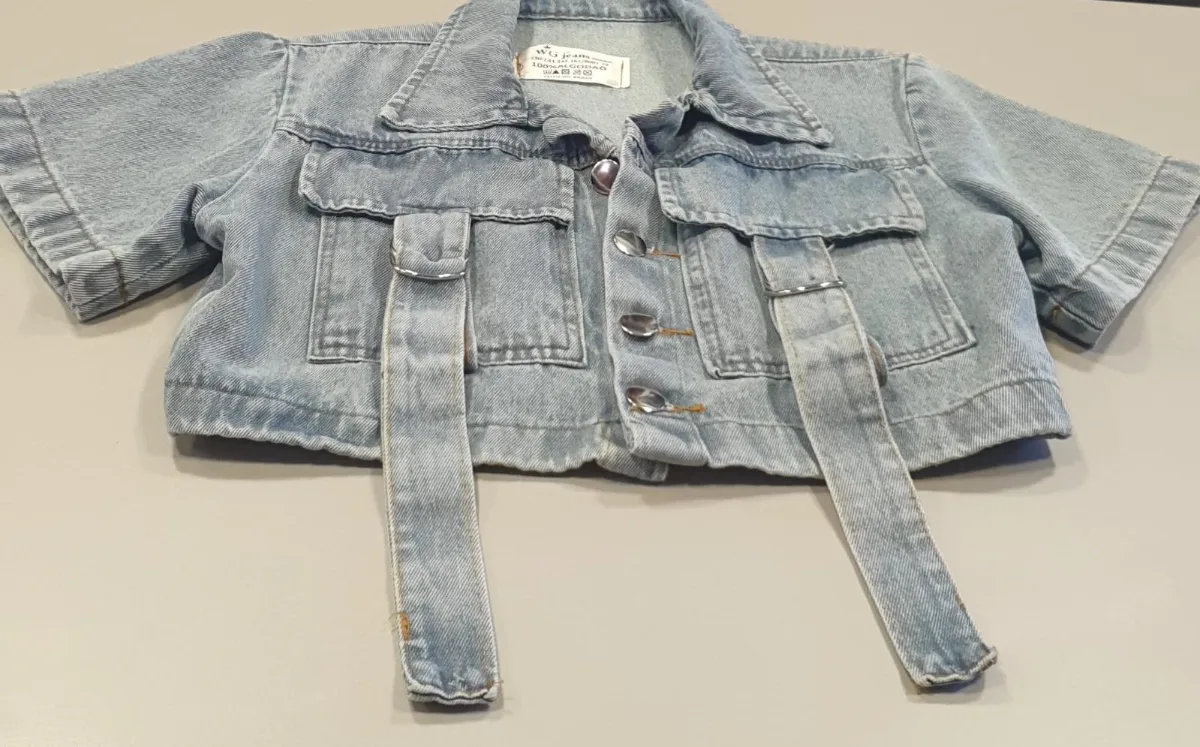 Jaqueta Jeans Cropped Manga Curta
