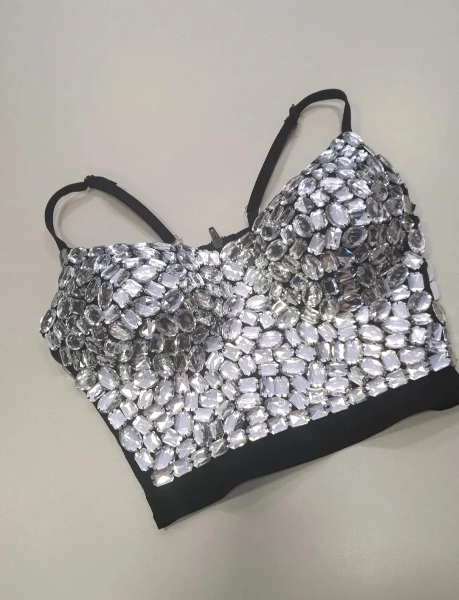 Cropped Preto com Pedrarias
