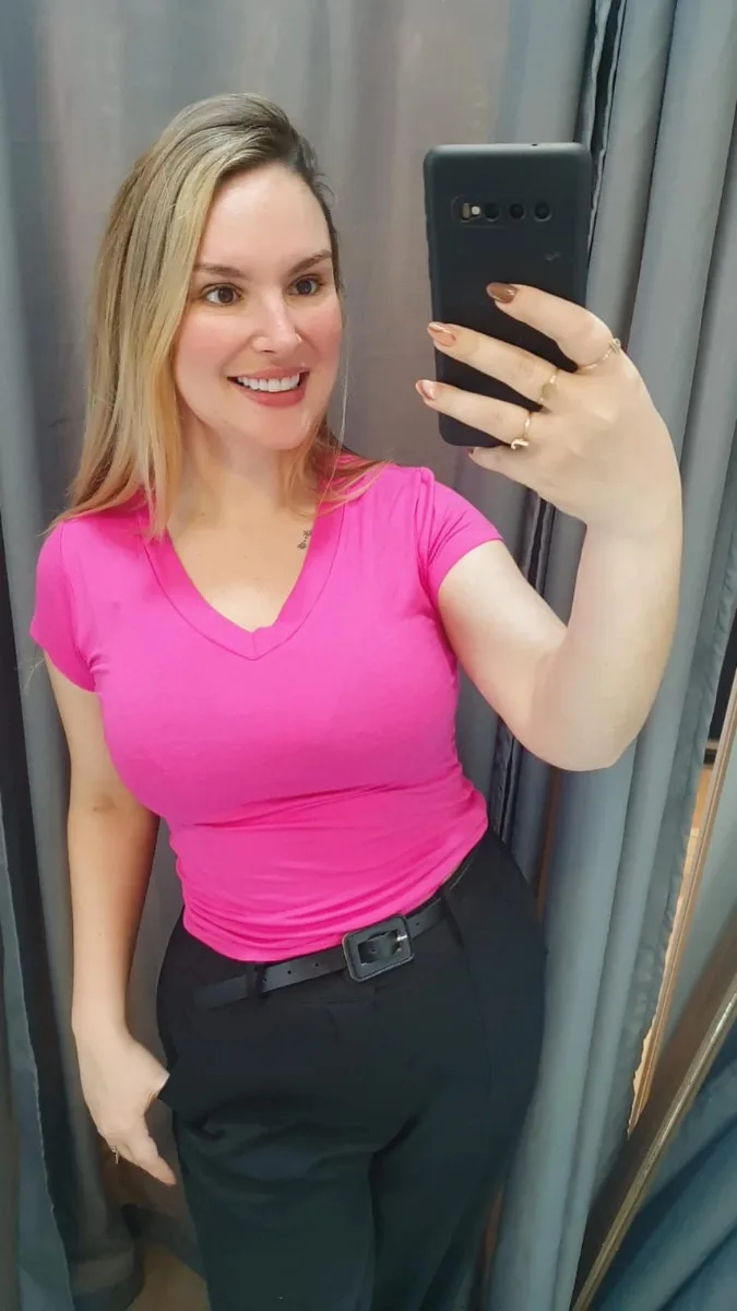 Camiseta Feminina Básica Gola V Pink