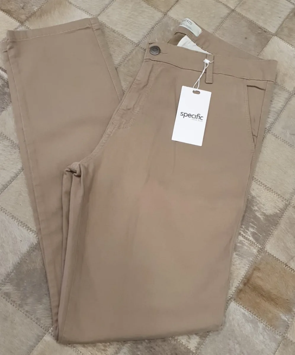 Calça Bege Modelagem Reta