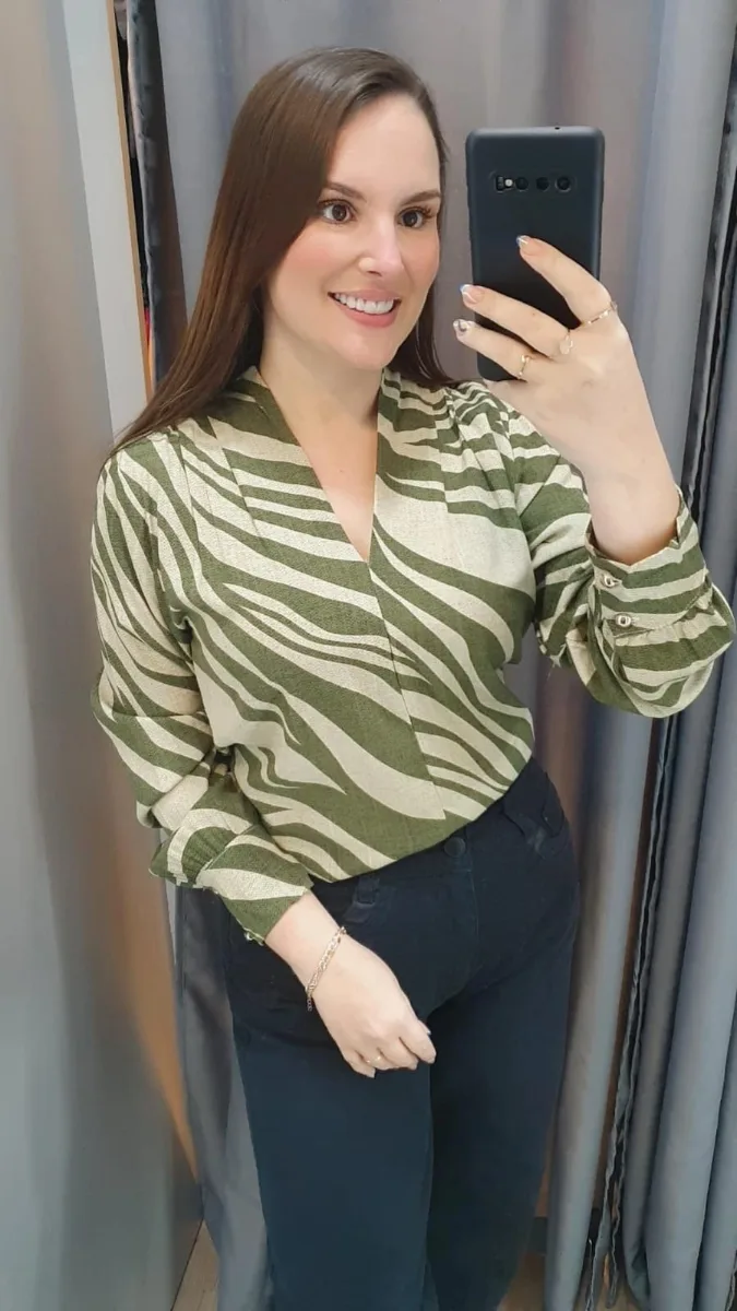 Blusa animal colorida